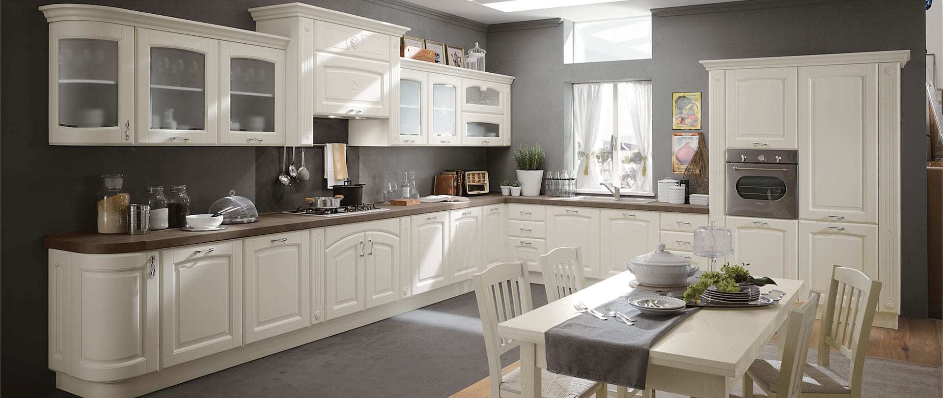 Mondoarredo cucina componibile classica Olimpia mobilturi in legno massello di frassino