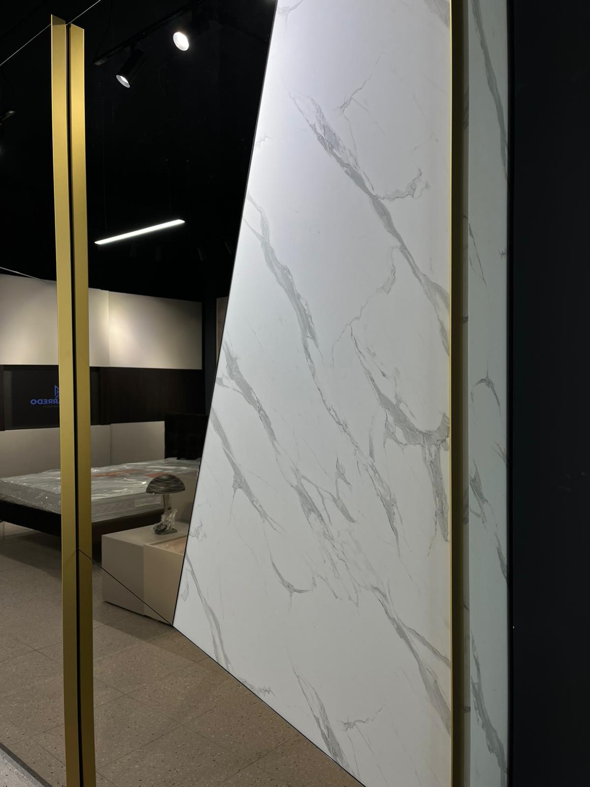 Expo - Armadio Marmo Carrara - Occasione Pezzo Unico - immagine 2