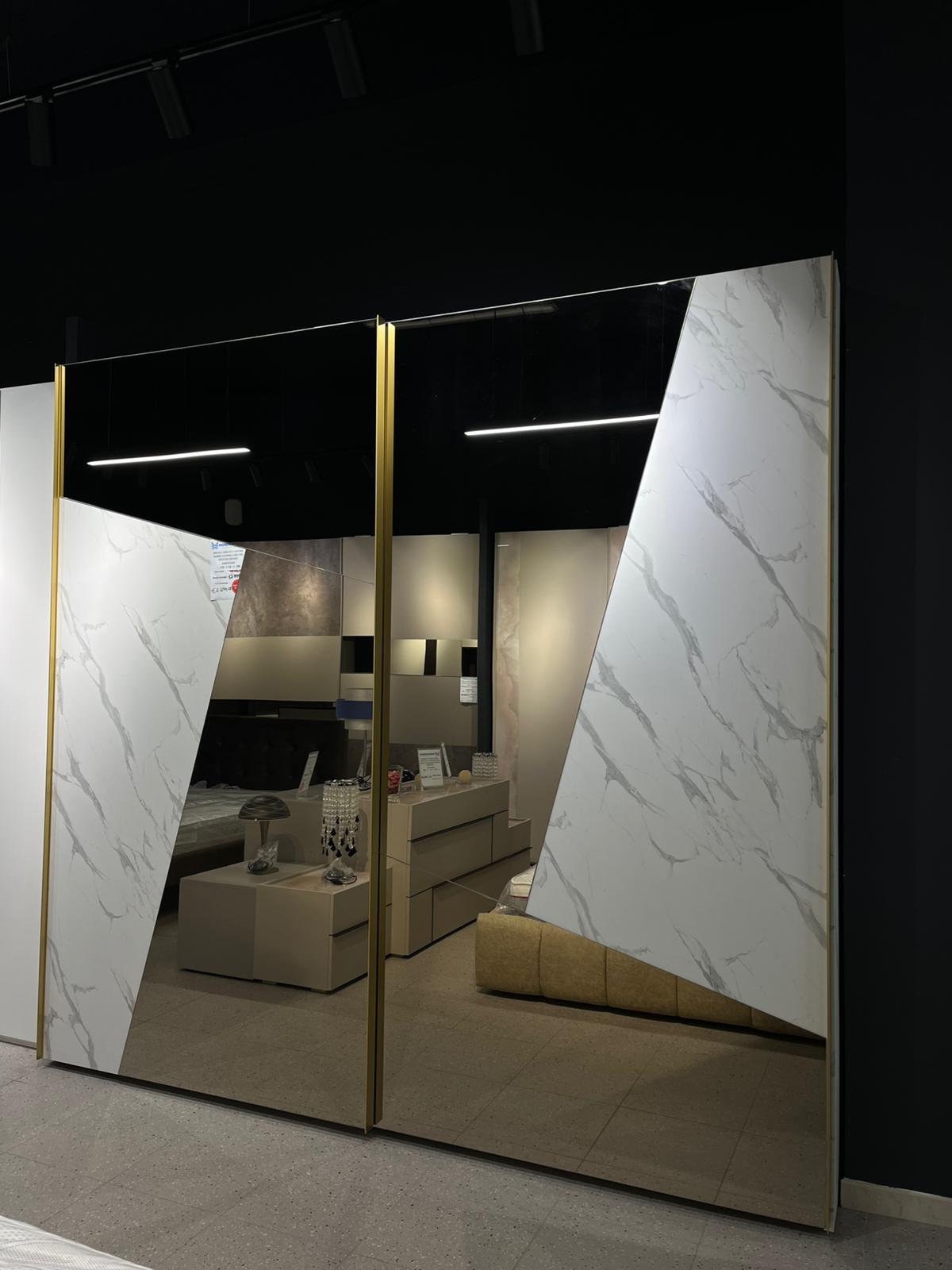 Expo - Armadio Marmo Carrara - Occasione Pezzo Unico